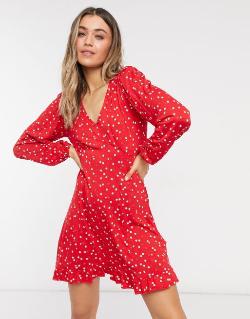 New Look jersey tea dress in red ditsy floral | ASOS