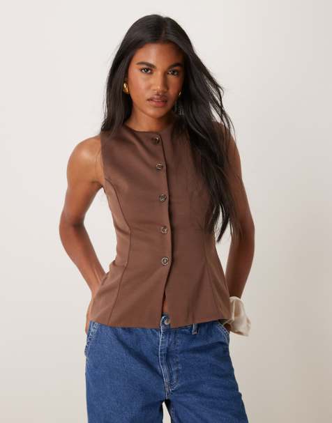 New Look – Jersey-Weste in Braun mit Rundhalsausschnitt und Knopfleiste - view 1