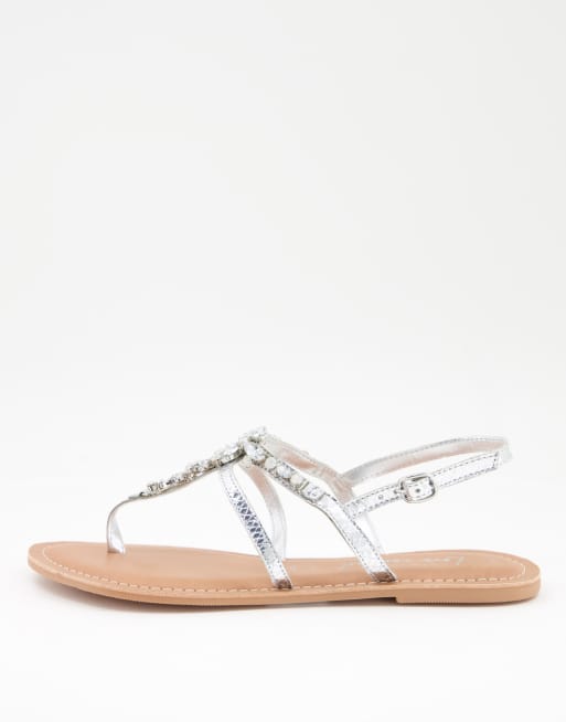 New Look jewelled toe post sandals in silver