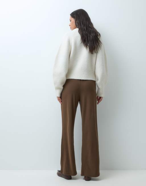 New Look joggers de jersey de pernera ancha en marrón oscuro, 2 de 5