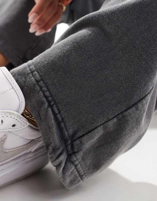 New Look - Joggingbroek met wijde pijpen in donkergrijs, 2 van 5