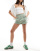 Thumbnail 1 van 5