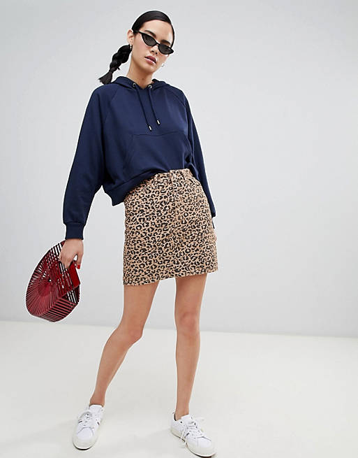 New Look - Jupe en jean imprimé léopard
