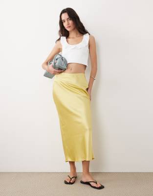 Jupe mi-longue en satin coupée en biais - Jaune citron-Vert 36