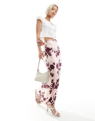 New Look - Jupe mi-longue satinée à imprimé fleurs - Rose