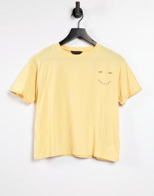 yellow slogan top