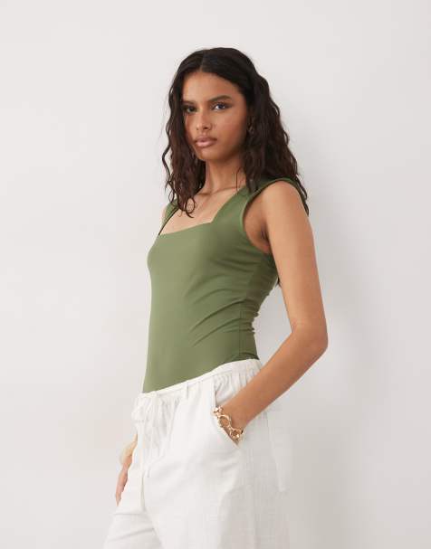 New Look – Kakigrön body med fyrkantig ringning - view 1