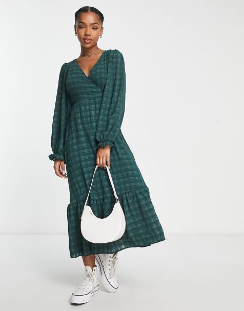 New Look – Kariertes Midi-Wickelkleid mit langen Puffärmeln in Dunkelgrün - view 1