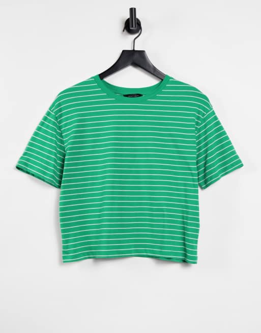 New Look – Kastenförmiges T-Shirt in Grün gestreift