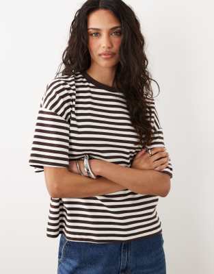 Kastiges Oversize-T-Shirt in Braun gestreift Braun 40