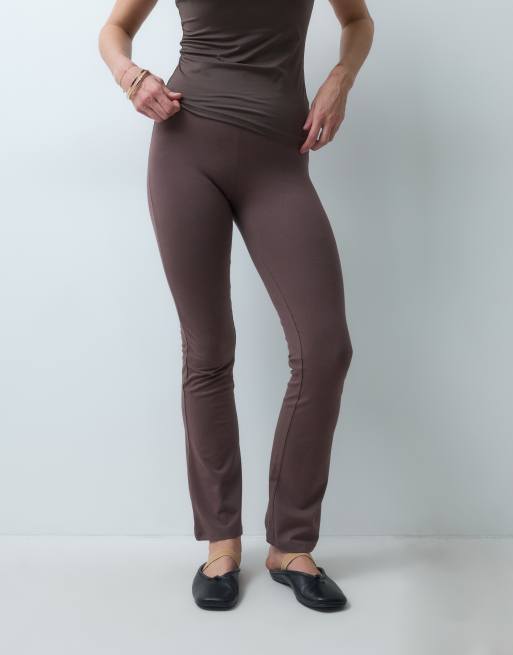 New Look kickflare legging in dark brown, 2 of 5