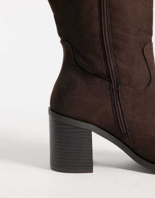 New Look knee high faux suede heeled boot in dark brown, 3 of 4