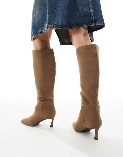 New Look – Kniehohe Stiefel aus Wildlederimitat in Kamelbraun mit Absatz, 2 von 4