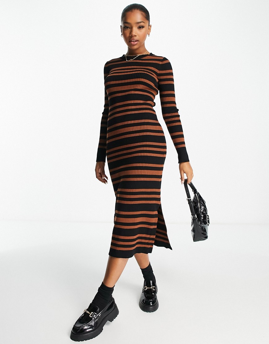 New Look knit crew neck ribbed maxi dress in brown stripe
