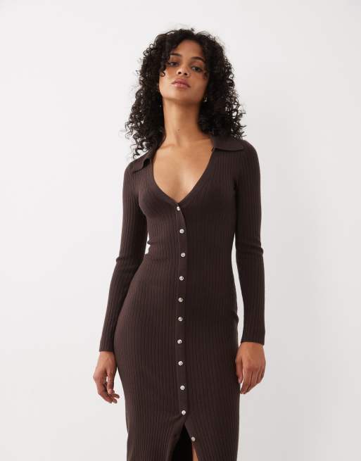 New Look knitted button down midi dress in dark brown, 4 of 4