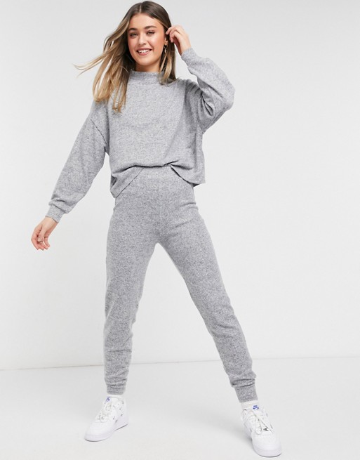 New Look knitted jogger co-ord in grey