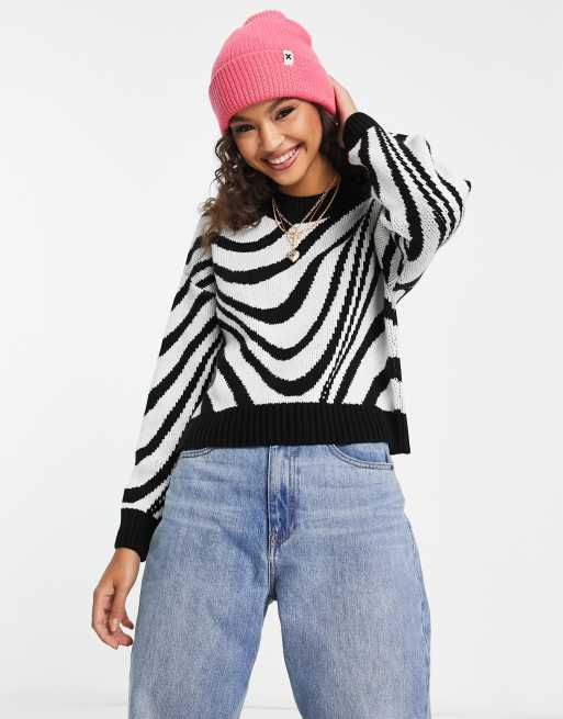 New Look knitted swirl mono pattern jumper in white ASOS