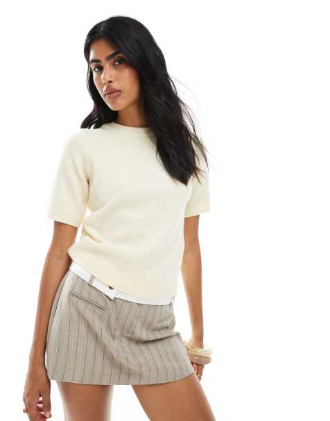 New Look knitted t-shirt in yellow - view 1