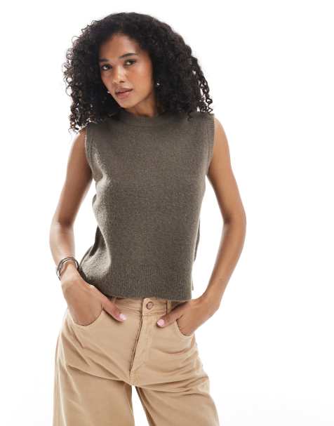 New Look knitted tabard in mink - view 1