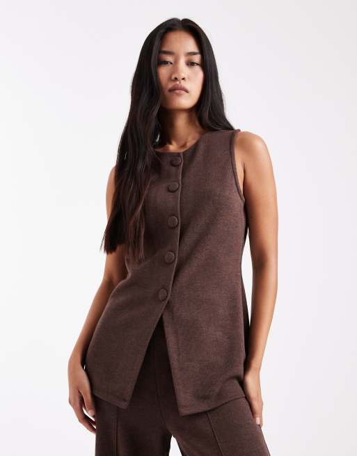 New Look knitted waistcoat in brown (Part of a set)