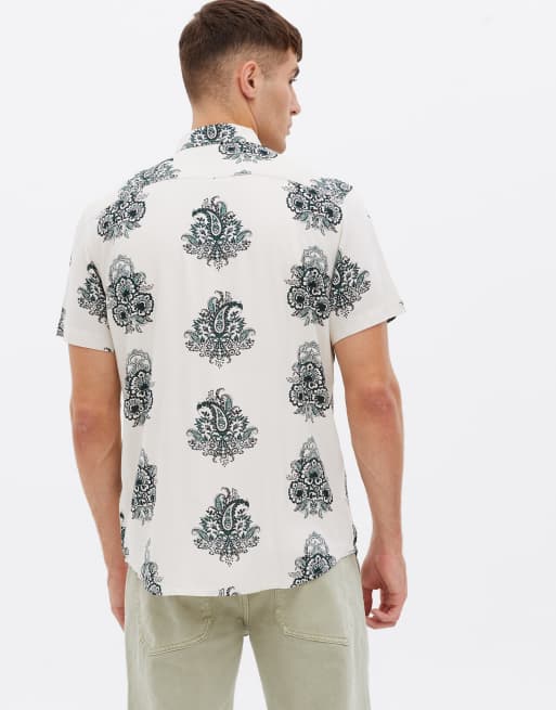 New Look - Kortærmet hvid skjorte med paisley-print, 2 af 4