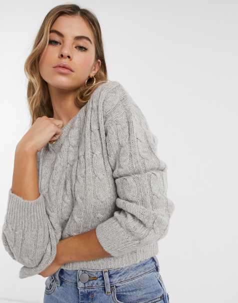 New Look – Kurzer Basic-Strickpullover mit Zopfmuster in Hellgrau