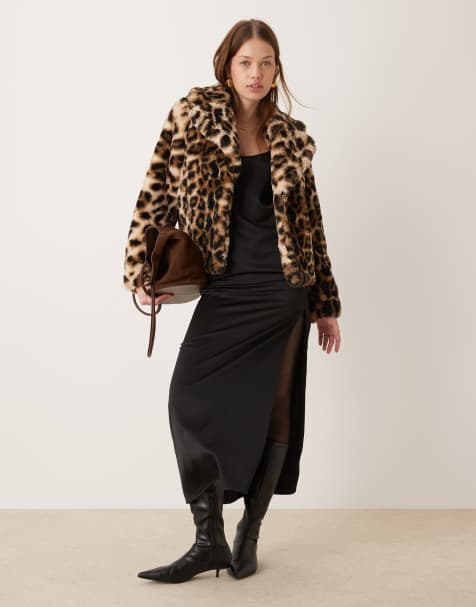 New Look – Kurzmantel aus Kunstpelz mit Animalprint - view 1