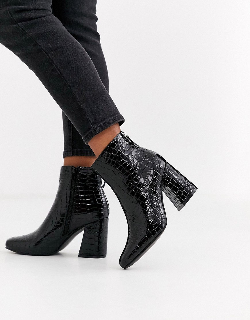 New Look - Laarzen met vierkante neus, uitlopende hak en krokodilleneffect in zwart