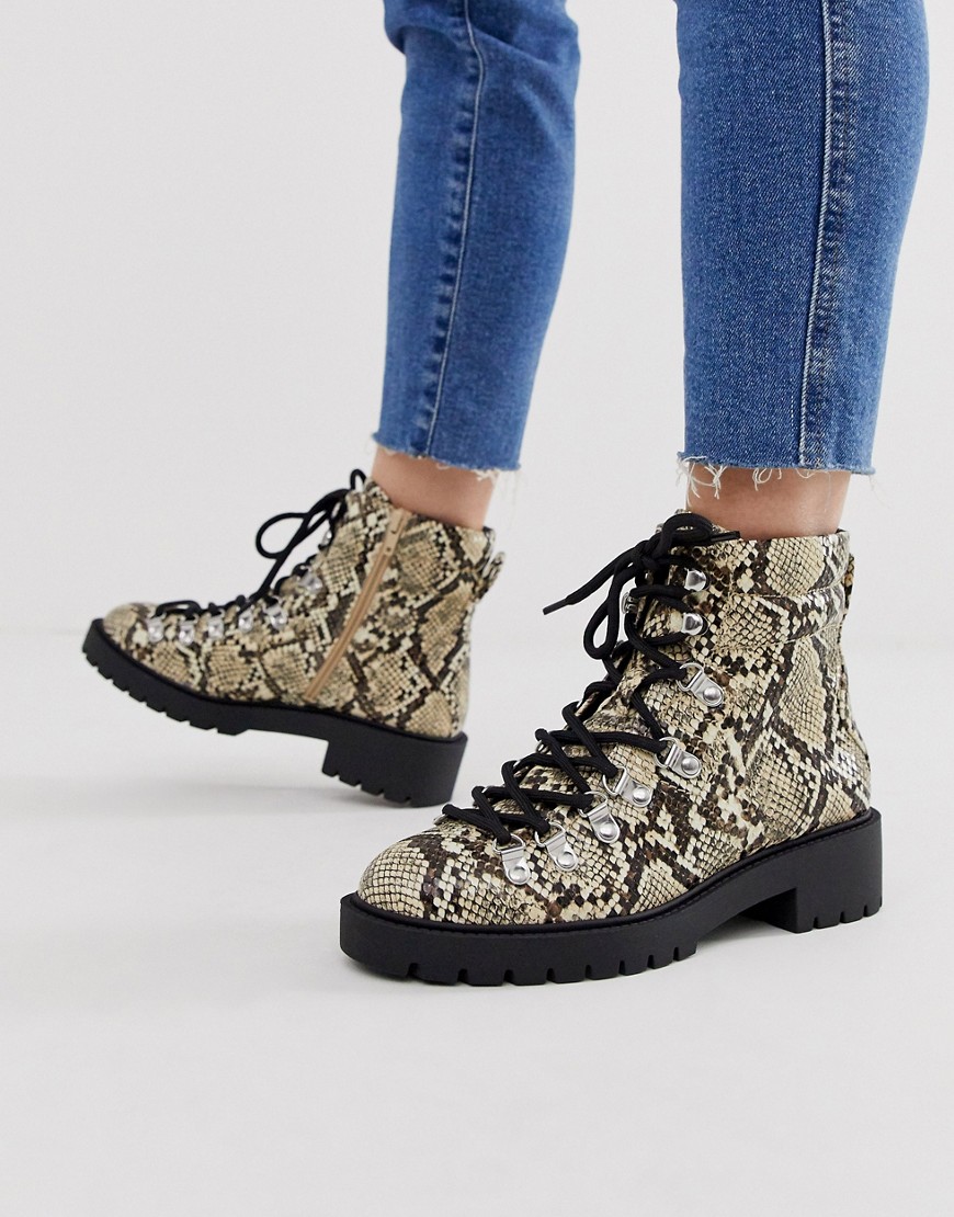 New Look lace detail chunky flat hiker boots in animal print-Stone