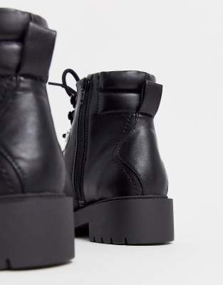 new look chunky flat hiker boots in black