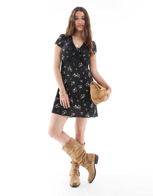 New Look lace trim floral mini tea dress in black, 4 of 4