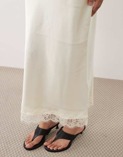 New Look lace trim satin midi skirt in cream, 4 of 5