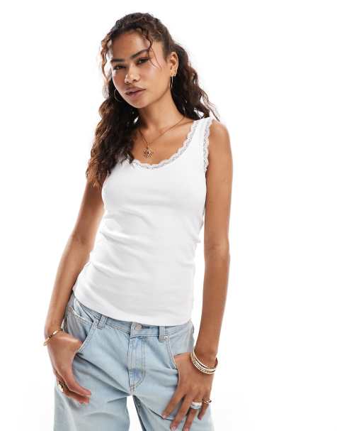 New Look lace trim singlet in white - view 1