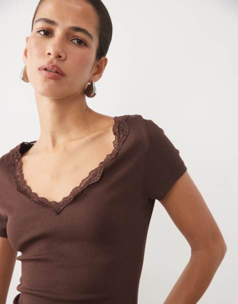 New Look lace trim v-neck tee in dark brown