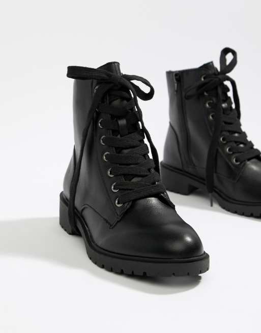 New Look Lace Up Flat Boot