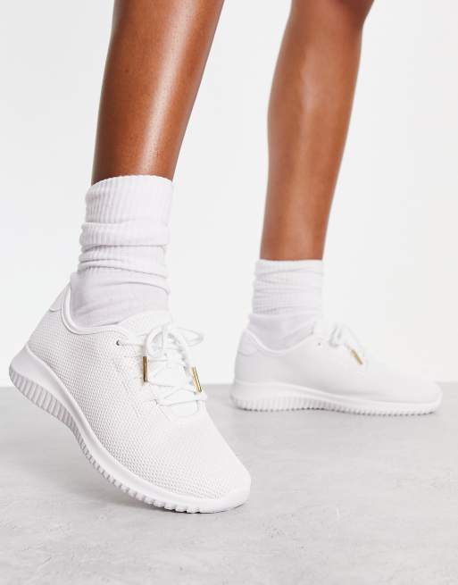 New Look lace up jogger sneakers in white | ASOS