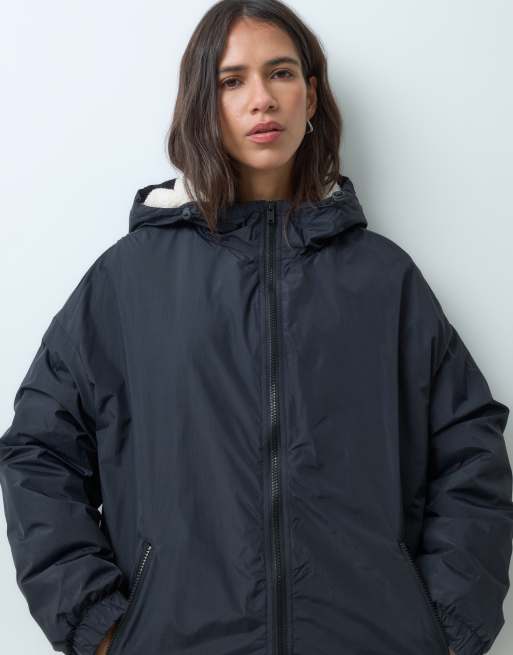 New Look lang regnfrakke med fleecefor i sort, 4 af 5