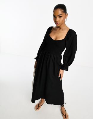 New Look – Langärmliges, gesmoktes Midikleid in Schwarz mit Aussparung