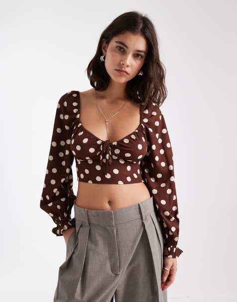 New Look – Langärmliges Milchmädchen-Oberteil in Braun mit Polka Dots - view 1