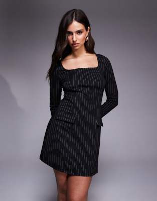 New Look - Langärmliges Minikleid in Schwarz mit Nadelstreifen