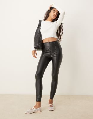 New Look - Leggings aus PU in Schwarz