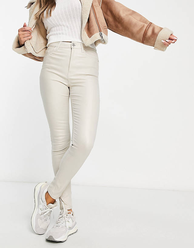 New Look - lift and shape high waisted super skinny coated jeans in off white