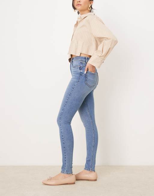 New Look lift and shape Jenna skinny jeans in blue, 2 of 5