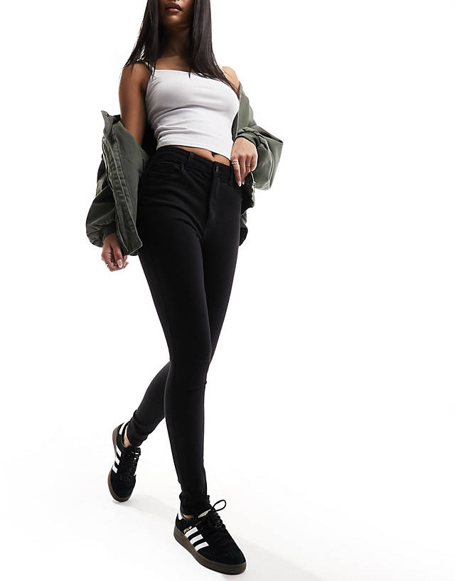 New Look - lift and shape skinny jeans in black