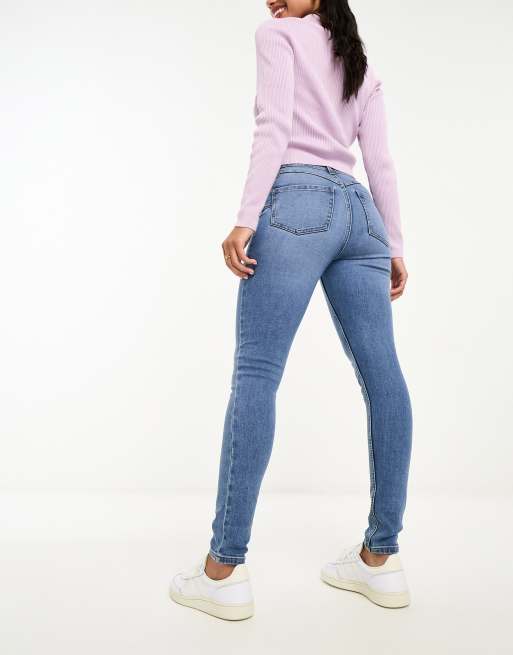 New Look lift and shape skinny jeans in mid blue, 2 of 5
