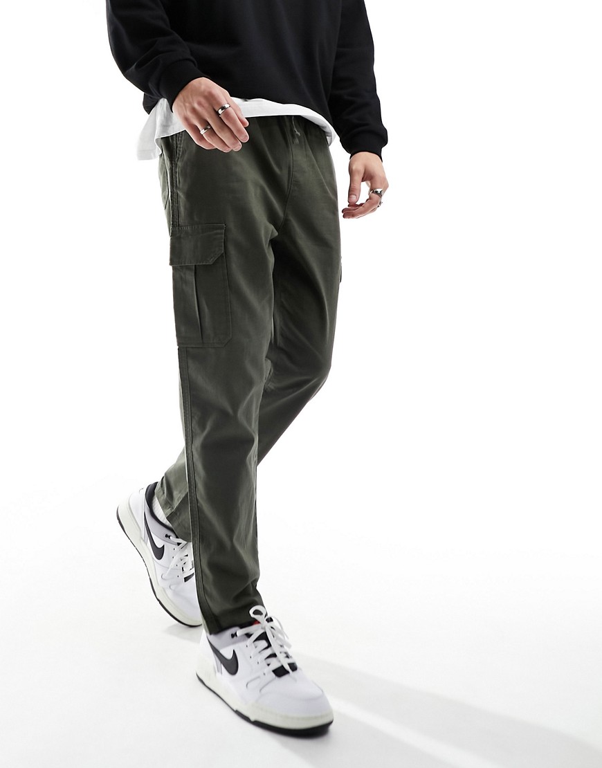 New Look linen blend cargo trouser in dark khaki-Green