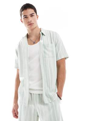 [New Look] New Look linen-blend stripe shirt in green (part of a set) M Green pattern