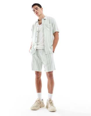 [New Look] New Look linen-blend stripe shorts in green (part of a set) XL Green pattern
