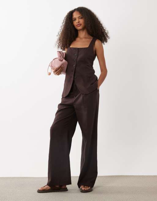 New Look strappy waistcoat and pants set in dark brown, 2 of 3