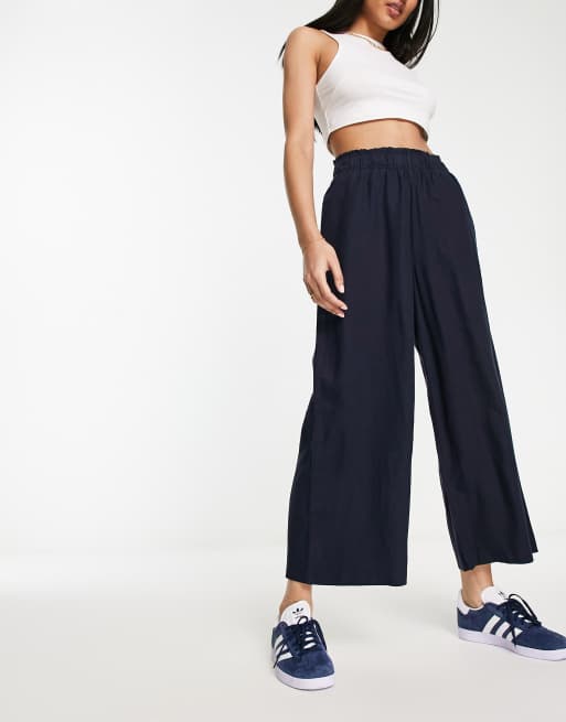 New Look linen cropped pants in navy | ASOS